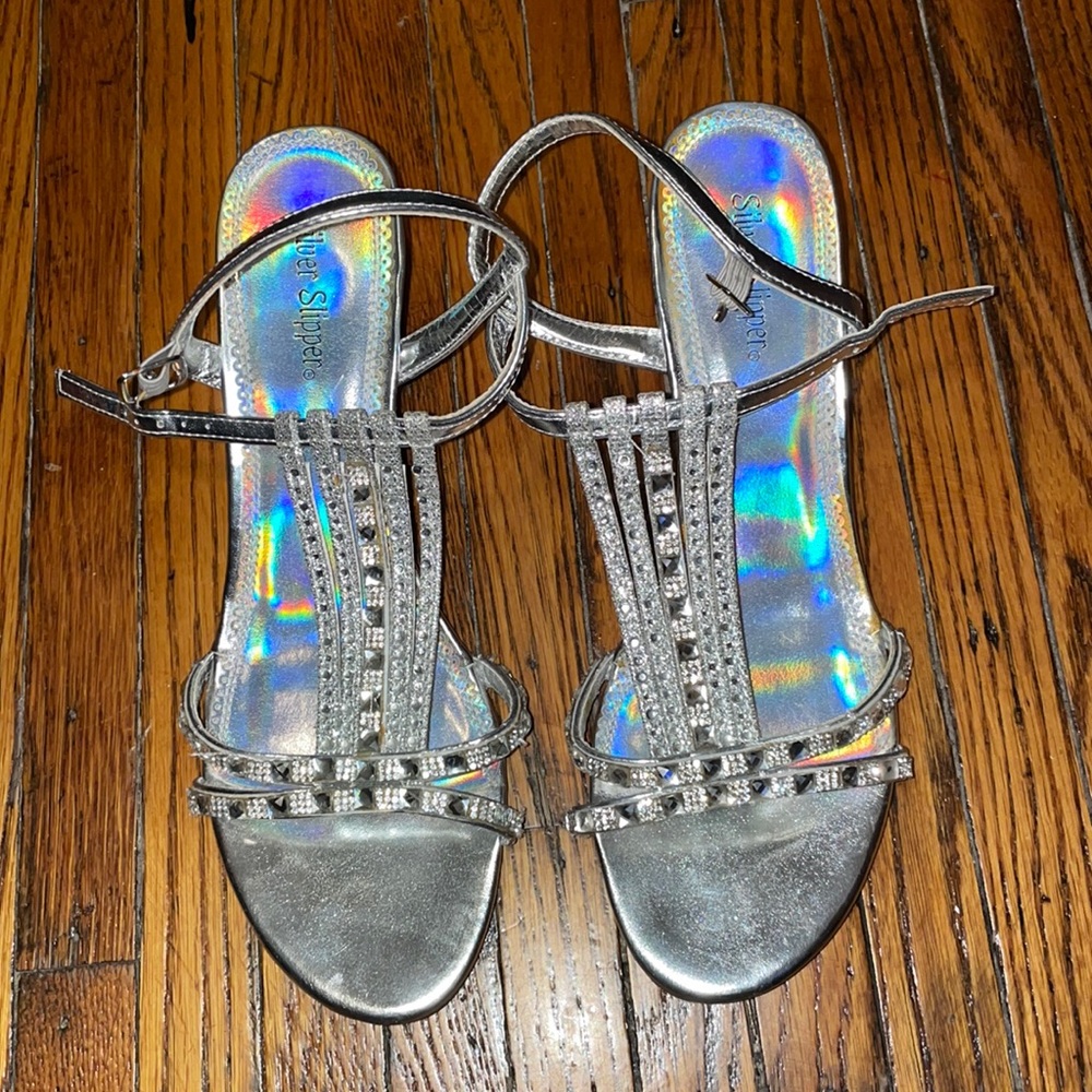 Silver Heels!